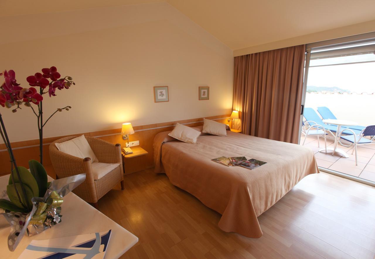Hotel Ancora Palamós Esterno foto