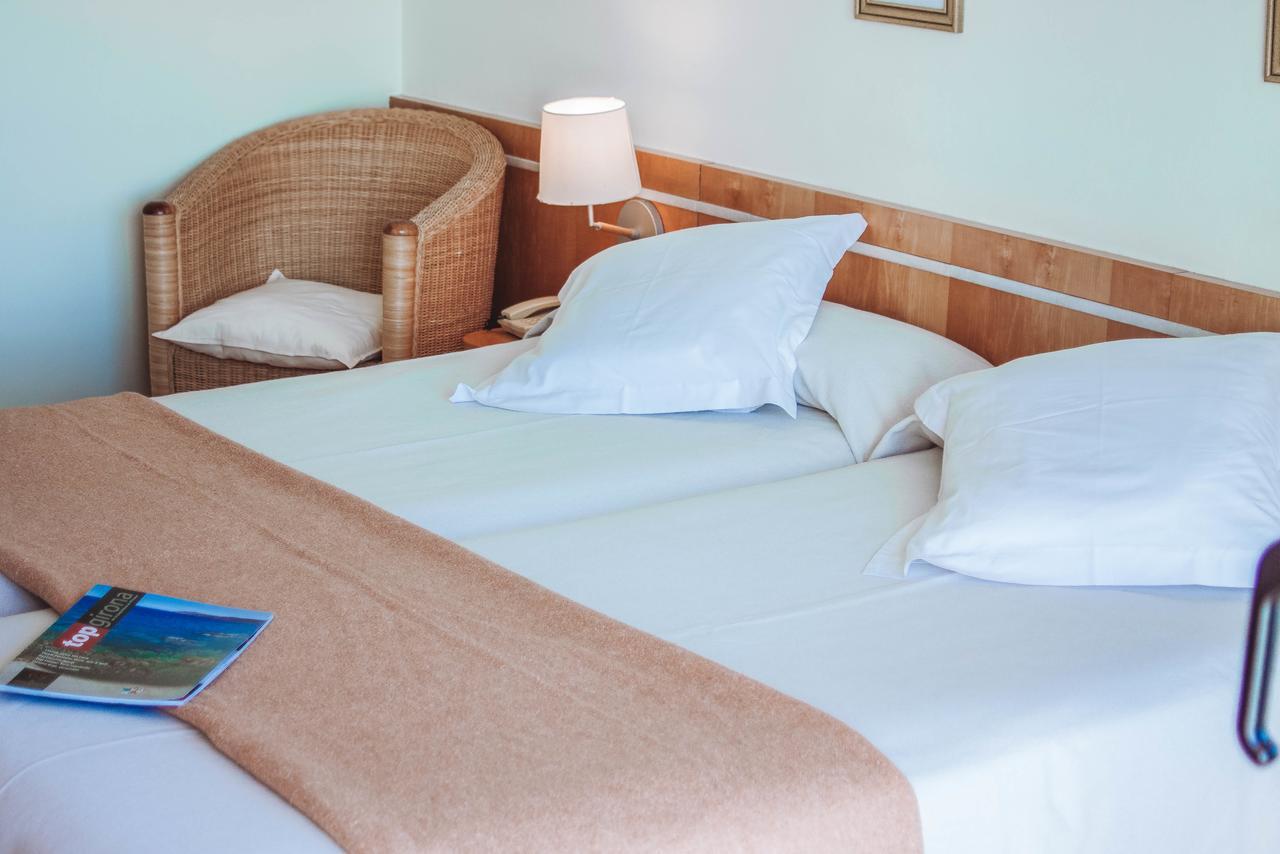 Hotel Ancora Palamós Esterno foto